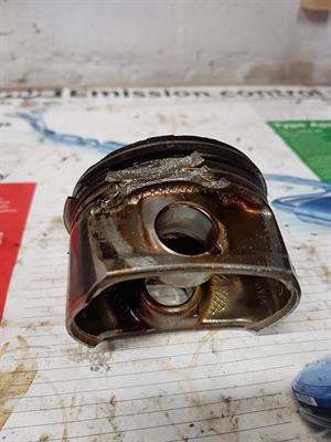 Mini failed piston